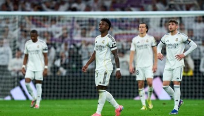 情绪低落！皇马主场爆冷输球后更衣室气氛沉重 自认只剩欧冠可争